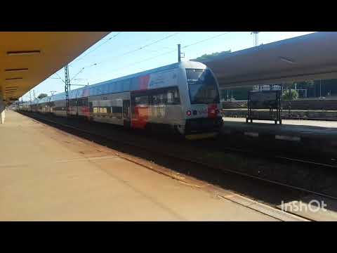 Příjezd a odjezd tří Cityelefantu č. 471.007+471.059+471.060 na a z stanice Praha-Smíchov (2.7.2022)