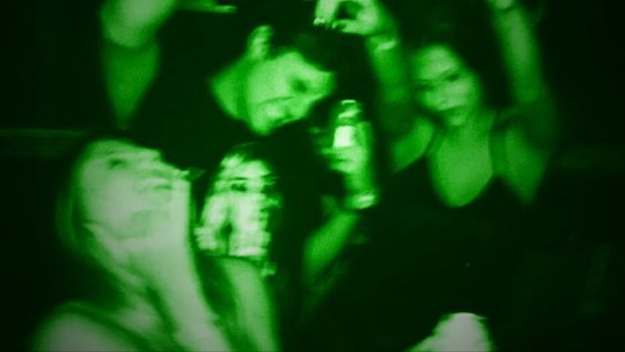 porque quem caça a felicidade vive uma vida miserável