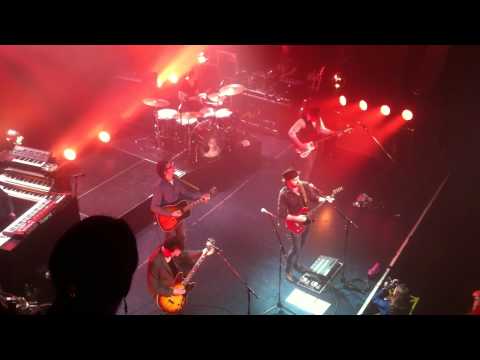 Tim Christensen and The Damn Crystals, Mike Viola perform Band on the Run, Stor Vega...