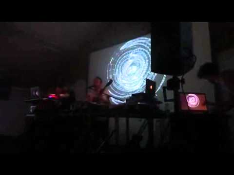 08. Reverse running - Alternative (Atoms for peace - Amok / Thom Yorke)