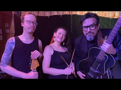 First Set October 15, 2022 Alice’s Champagne Palace