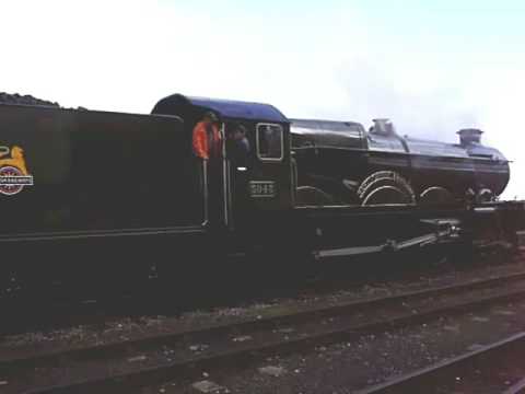4965 and 5043 at the Didcot Railway Centre.