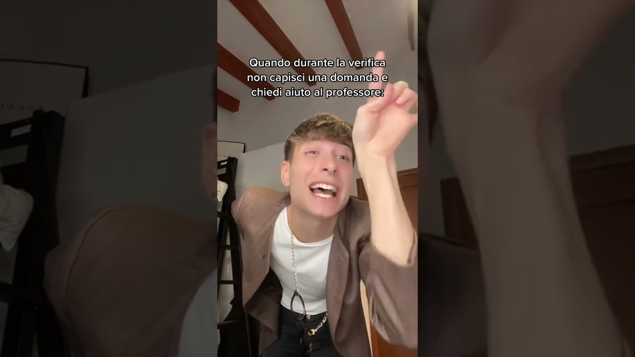 Non sanno mai niente 😂 #commedy #scuola #viral