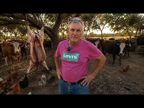 Es FARMACÉUTICO en CÓRDOBA pero su SUEÑO está en el MEDIO del MONTE