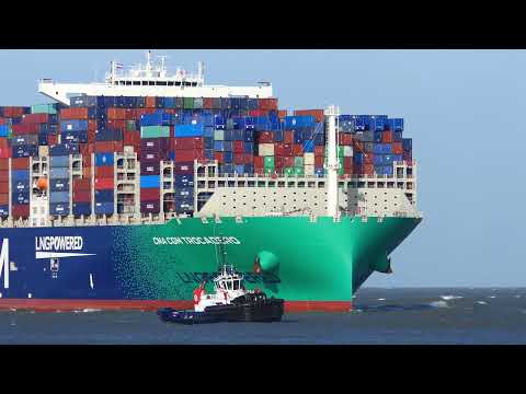 Arrival of the 400M long Ultra Large LNG Powered CMA CGM TROCADERO #260