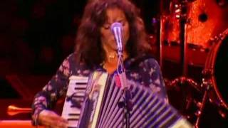 Sheryl Crow - &quot;Strong Enough&quot; (with accordion) @ 1997 Lilith Fair