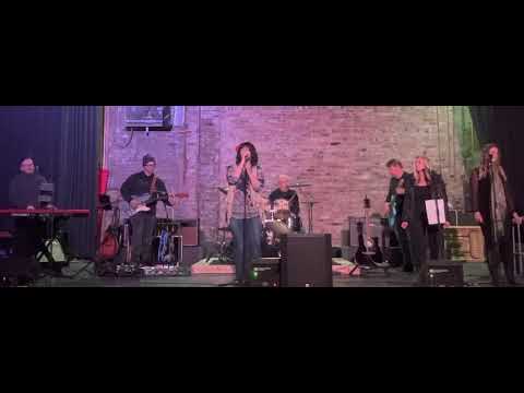 Love Has No Pride. Linda Ronstadt, Bonnie Raitt, Crosby Stills & Nash