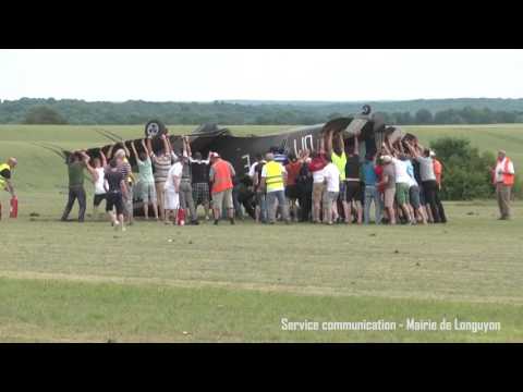 un avion Spitfire se retourne au décollage Longuyon