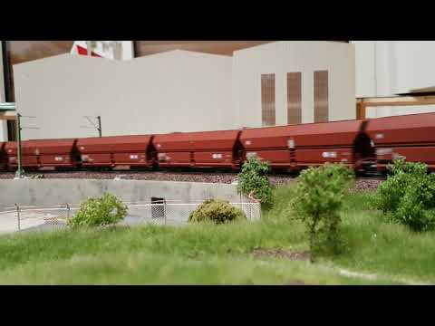 Voith Maxima mit Kohlezug auf meiner Anlage Ruhrgebiet