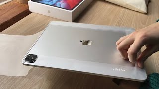 iPad Pro 2020 12.9" & accessories unboxing