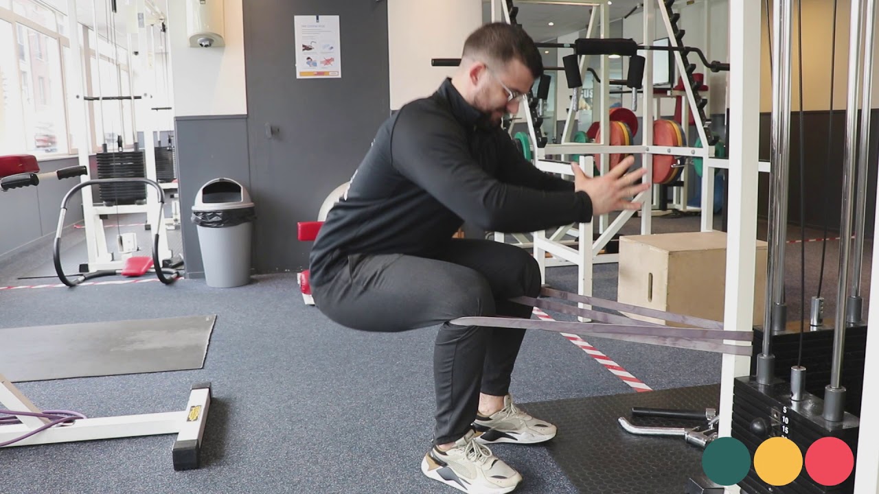 Video thumbnail: Spanish squat — instructievideo