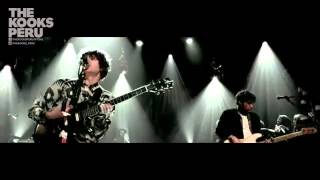 The Kooks - Around Town (live)