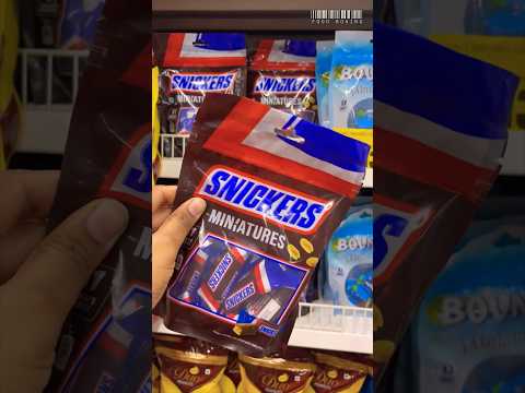 Snickers Miniatures are Lub 🫶🏼🤤❤️ #food #foodie #youtube #shorts