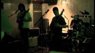 Ming Ming and The Ching Chings - 'Straighten Up' (Live @ Get-A-Room,Glasgow May 2009)