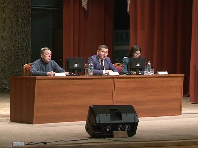 В чью пользу?