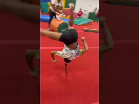 After a few failed attempts..got my aerial 💪🏾 #shorts #gymnastics #aerial