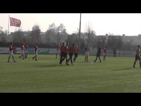 29 nov 2014 VV De Meern B1 - csv Apeldoorn B1 com 3-1 Doelpunt Jasper, assist Jesse (1-1)