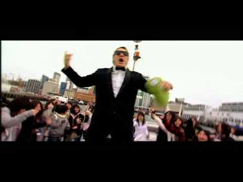 ON A WAKA - I AM TV Style Ft Pieter T