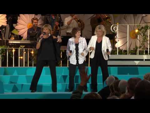 Finalnummer med Lill-Babs, Siw och Ann-Louise - Lotta på Liseberg (TV4)