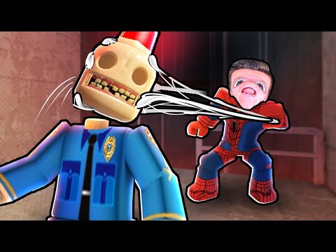 SIREN COP VS SPIDERMAN su ROBLOX!!