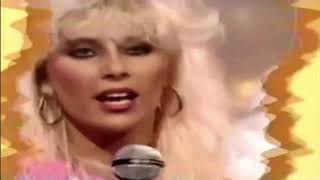 Download lagu Punch Love Me 1985 mp3 Download lagu Punch Love Me 1985 mp3