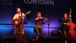 "The Girl I left Behind Me", Hot Club of Cowtown LIVE, Franklin Theater, TN