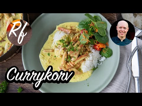 Currykorv med falukorv är en lättlagad och god gryta med falukorv, lök, vitlök, curry och chiliflakes i en krämig sås med grädde och crème fraiche. >