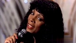 Donna Summer - On The Radio (Live, The Johnny Carson Show, 11-28-1979)
