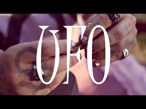 UFO Official Music Video のサムネイル