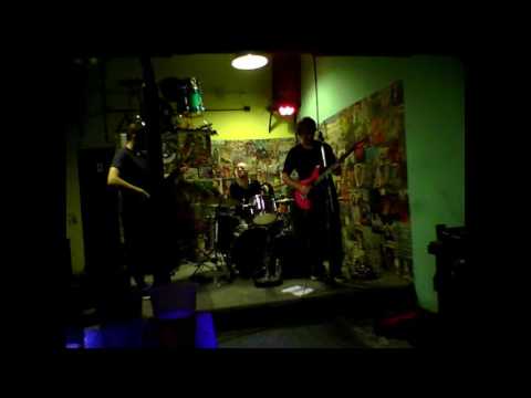 Mateilluminati - El Renegado "en Vivo"