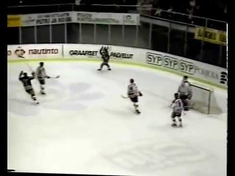 Wayne Thompson from Kalpa, great goal out of mid-air