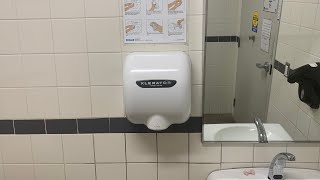 Excel Dryer Xlerator l Foodland l Picton ON l