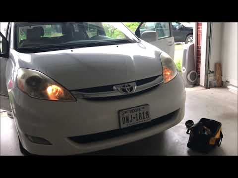 How To Remove And install 2008 Toyota Sienna Blend Door Actautor.