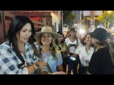 Randy Bush, Taleesa y Tina Safrany - Reynas de los 90´s