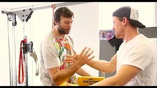 Devon Larratt Armwrestling Seminar - Part 7- The Thumb
