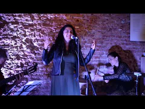 CRIOLLITA SANTIAGUEÑA - KAREN MARTINEZ Y JORGE GIULIANO