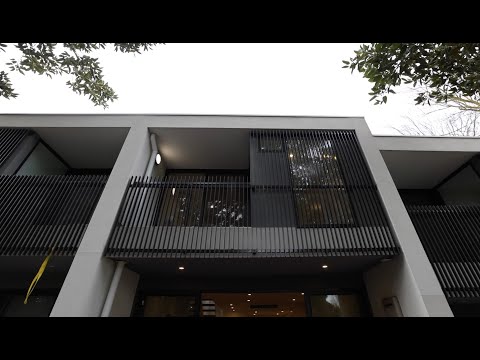 Marshall White: 11/17-19 Landcox Street, Brighton East