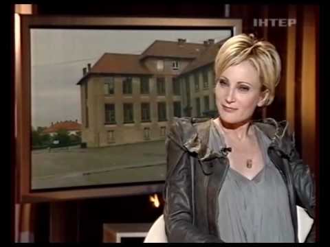 Patricia Kaas ~ Interview en Ukraine 2009 (part 1) [English subtitles]