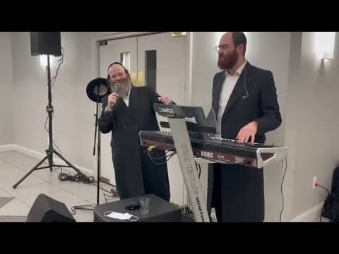 R' Shloime Taussig - Le'usid Luvoi Live!  ר' שלמה טויסיג - לעתיד לבוא