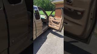 Massive Hippo 84s Flexing