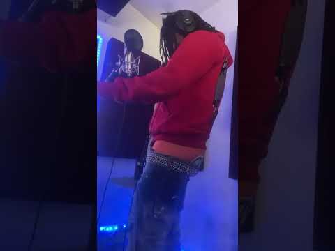 Kattin off in the Stu w freeway Donny