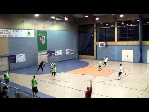 Nocna Liga Halowa: Ostatnia minuta meczu FC Białowieska - FC United