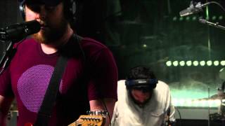 Manchester Orchestra perform &quot;Shake it Out&quot; at Red Bull Studio