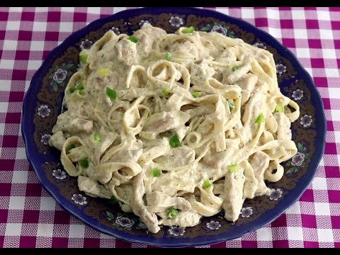Creamy Chicken fettuccine / FETTUCCINE ALFREDO CON POLLO / Chicken Fettuccine Alfredo Recipe