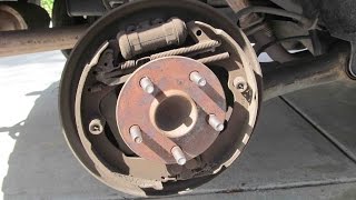 DIY: Replace rear drum brake shoes for Toyota Corolla, Matrix 2003-2008, Pontiac Vibe