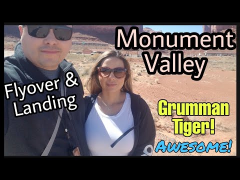 Flying over Monument Valley UT25 in a General Aviation Airplane AA5B