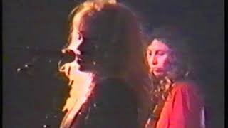 Babes in Toyland -  Real Eyes (live 1992)
