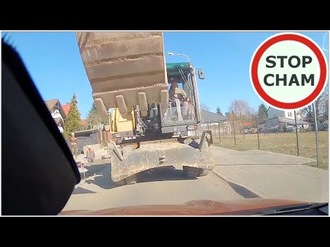 "Atak" koparką na kierowce osobówki #780 Wasze Filmy