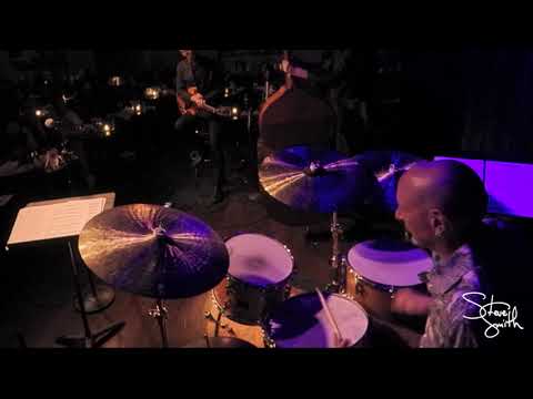 Steve Smith performs Rhythm-A-Ning LIVE
