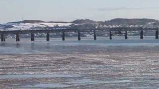 Ice floes on the River Tay in Dundee on Christmas Eve, December 24 2010